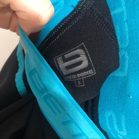 Better Bodies Contoured Workout Leggings - Picture 12 of 16